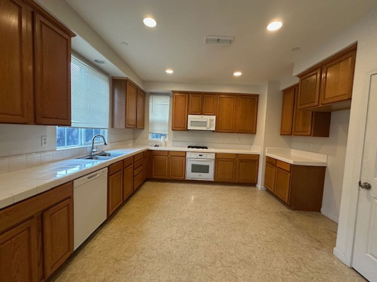 Woodland House: 2780 Garrett Place