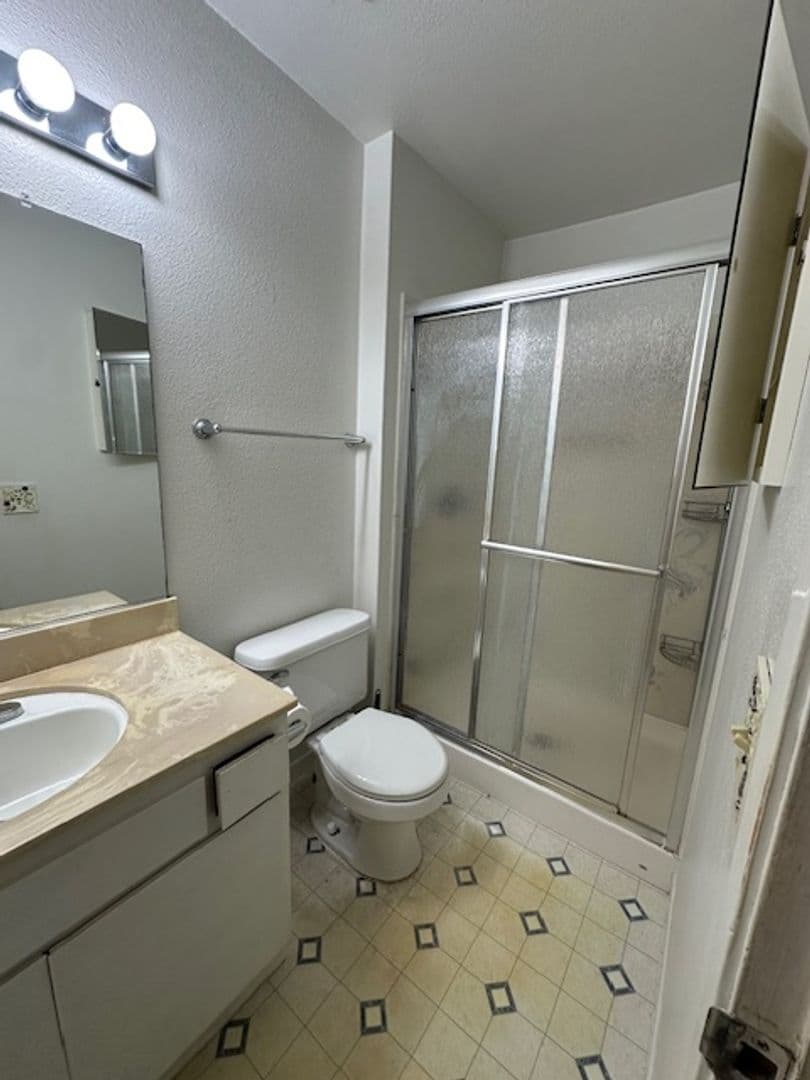 Woodland Condo: 52 W Elliot St, #51