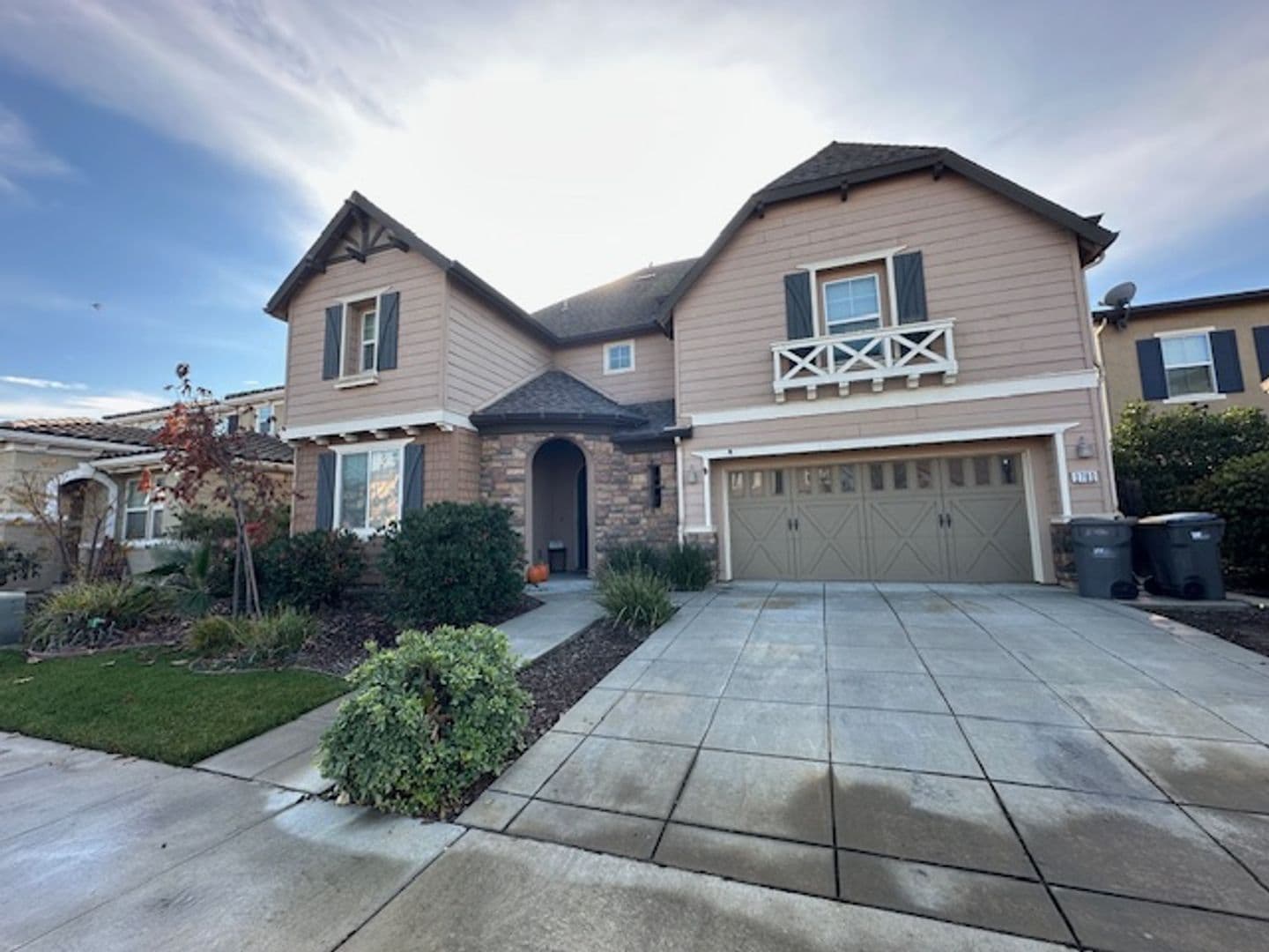 Woodland House: 2780 Garrett Place