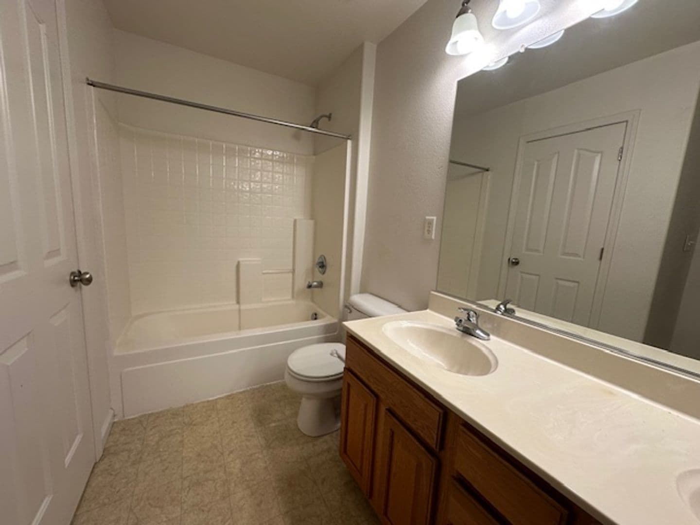 Woodland House: 2780 Garrett Place