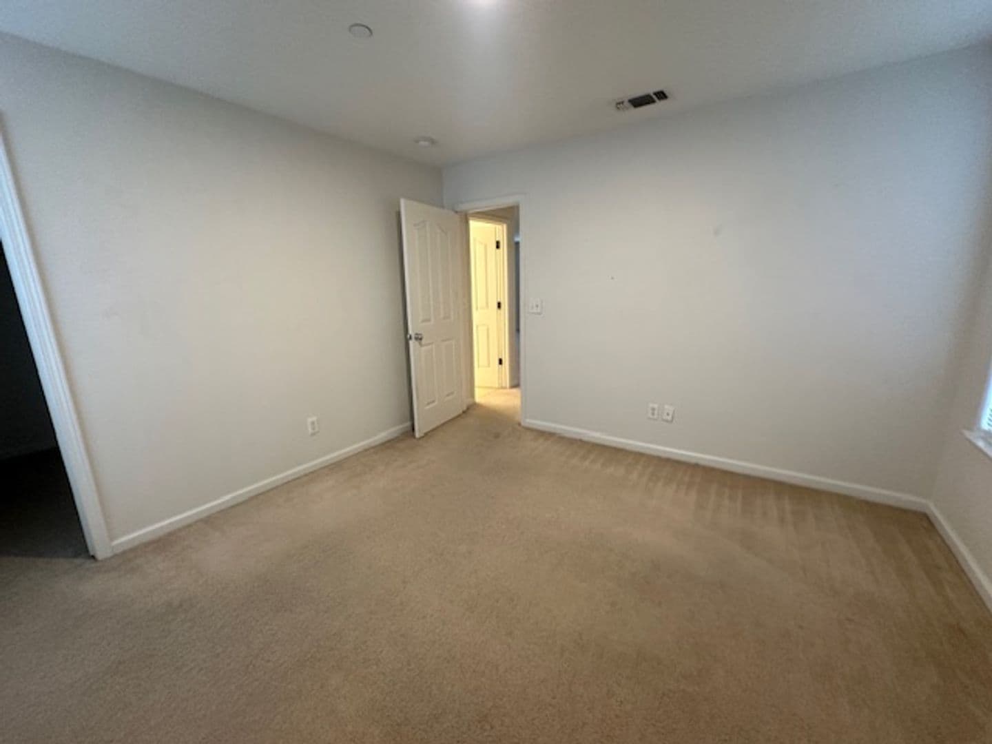 Woodland House: 2780 Garrett Place