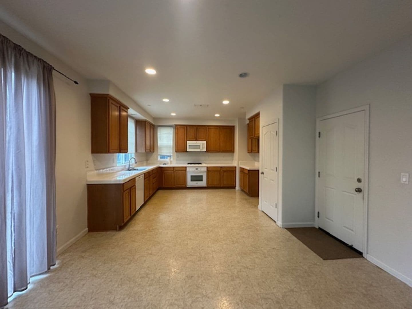 Woodland House: 2780 Garrett Place