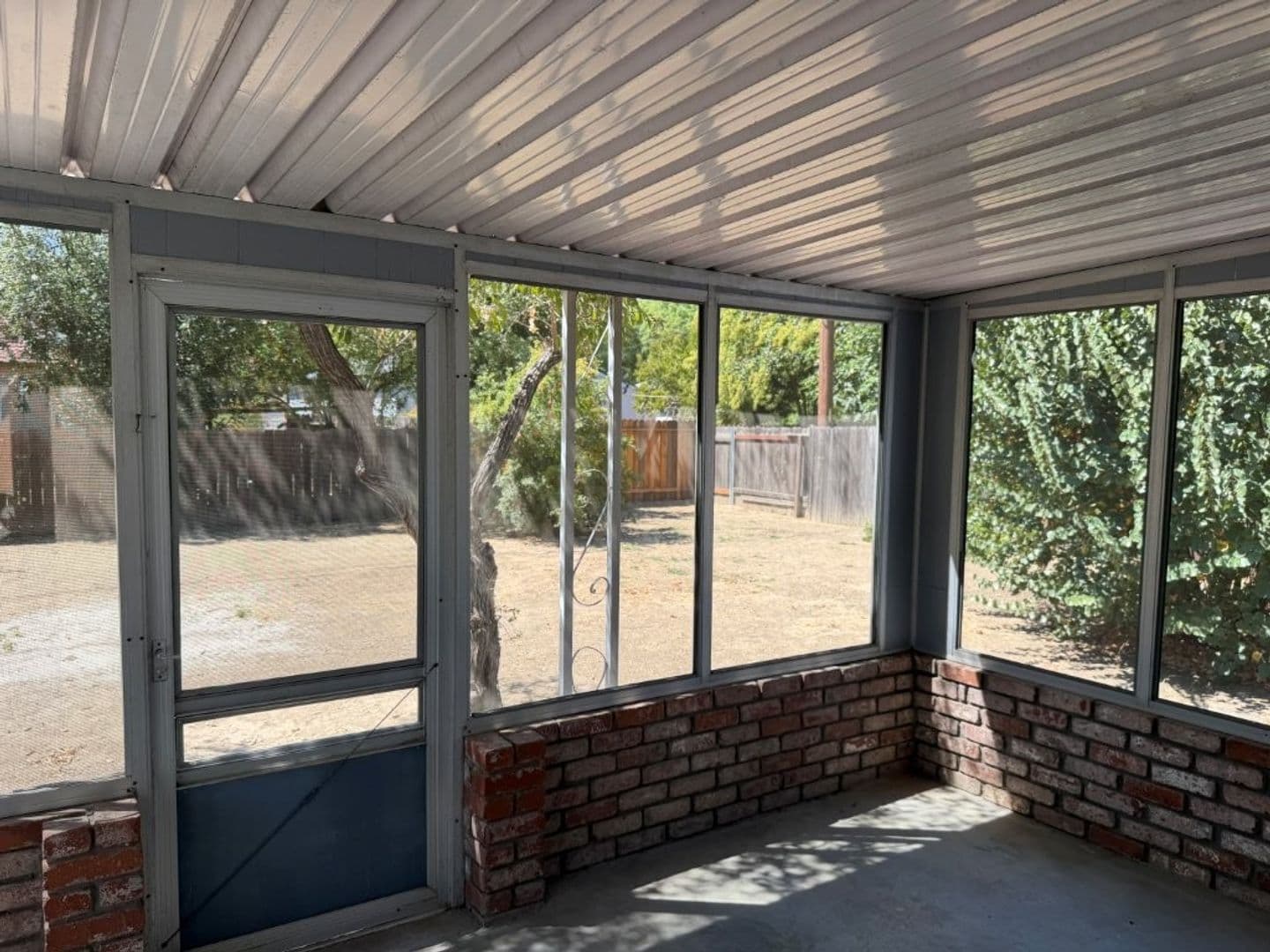 Davis House: 1321 Chestnut Lane