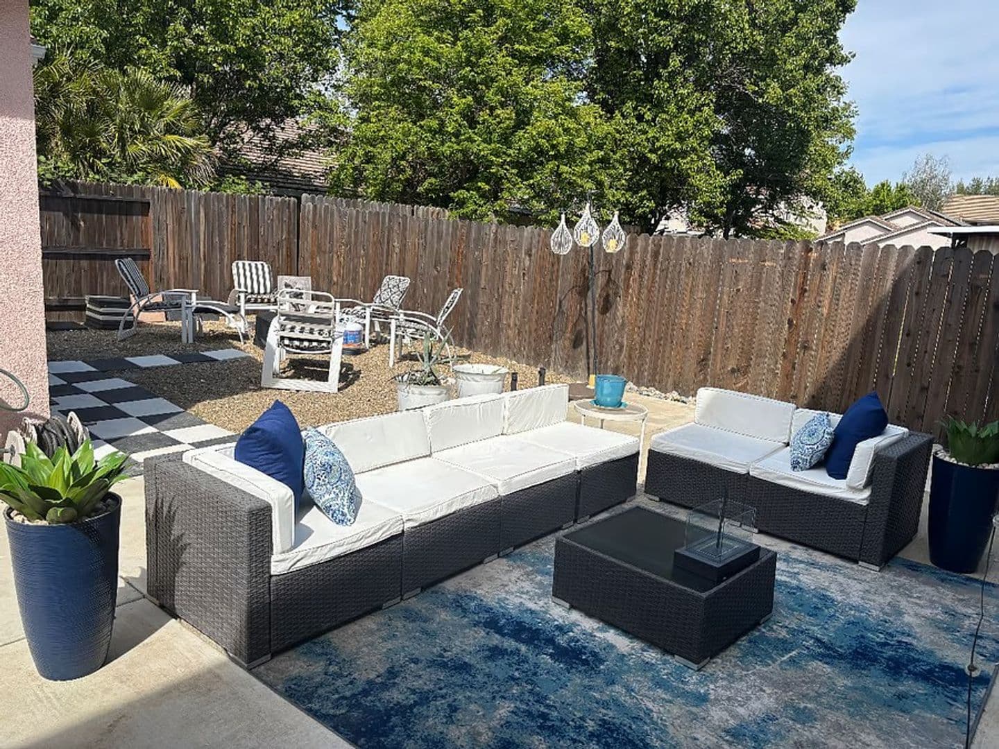 Sacramento House: 3413 Delphinium Way