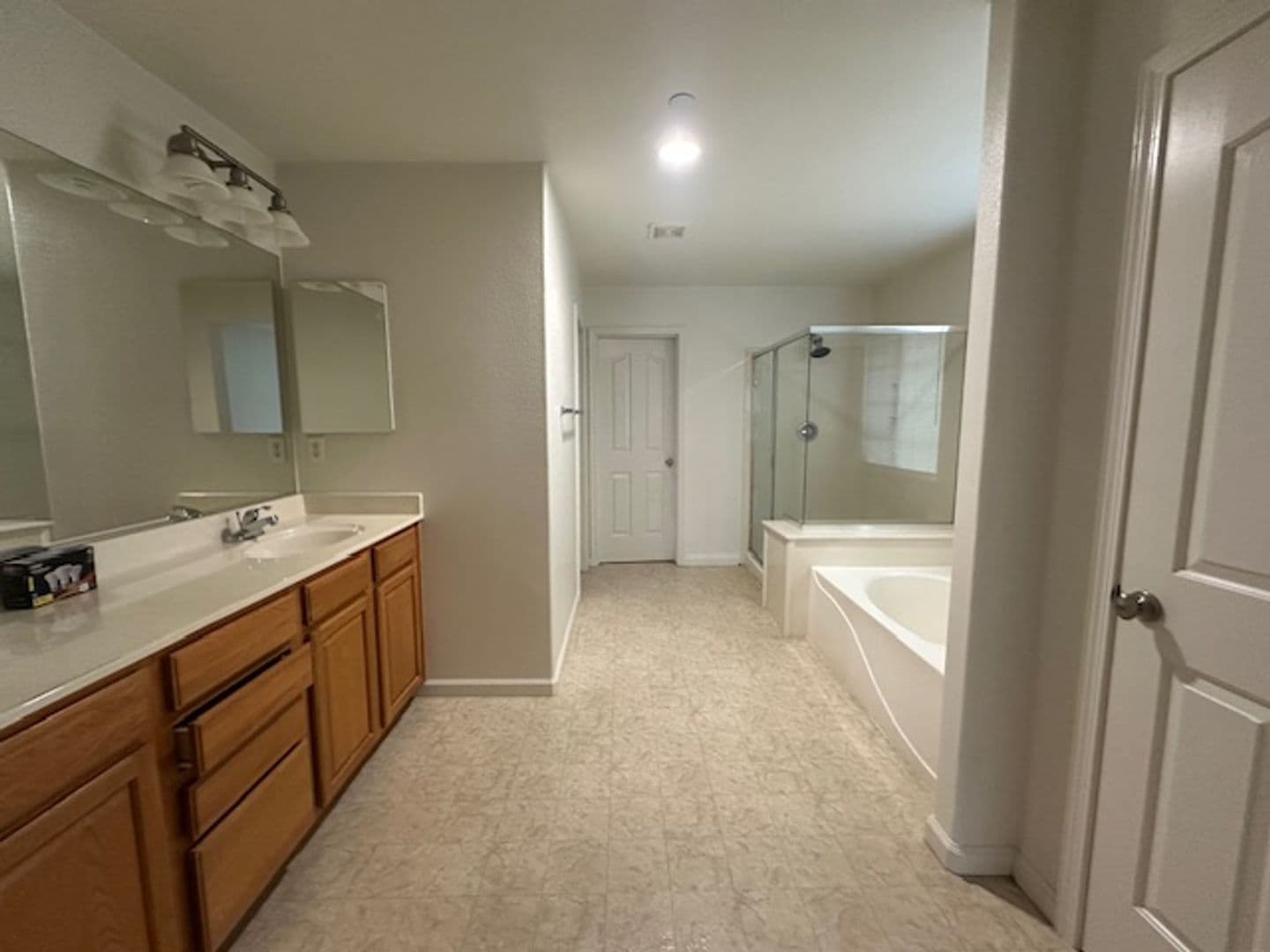 Woodland House: 2780 Garrett Place