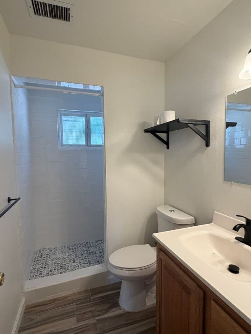 Woodland House: 120 Inyo Place