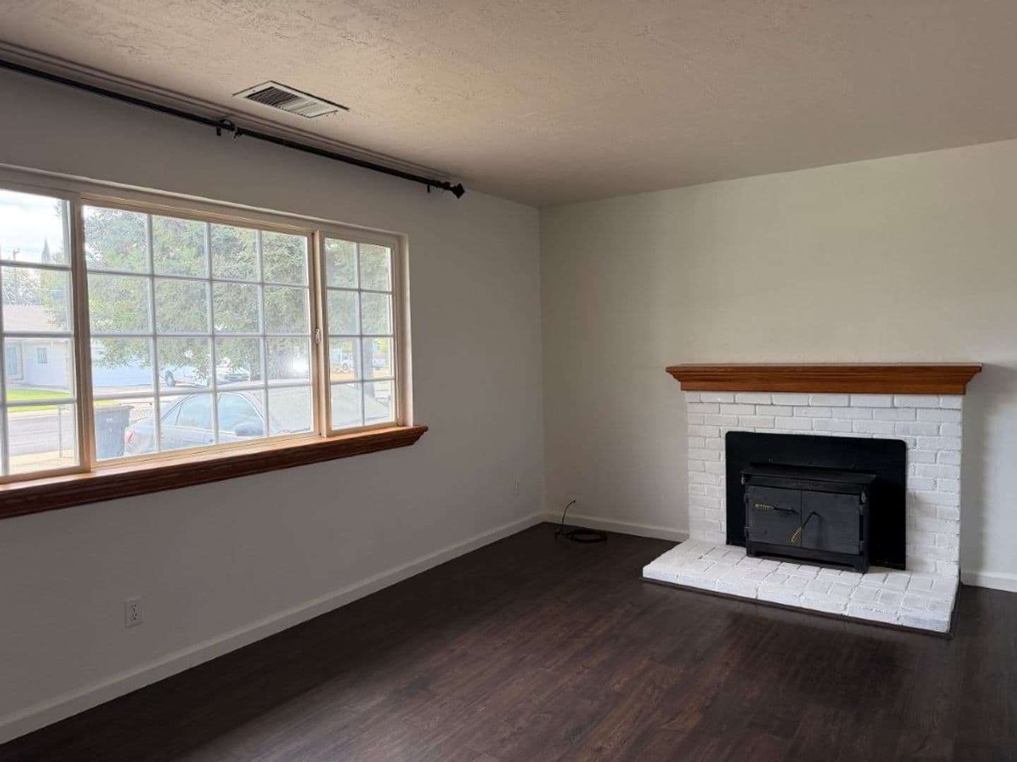 Woodland House: 120 Inyo Place