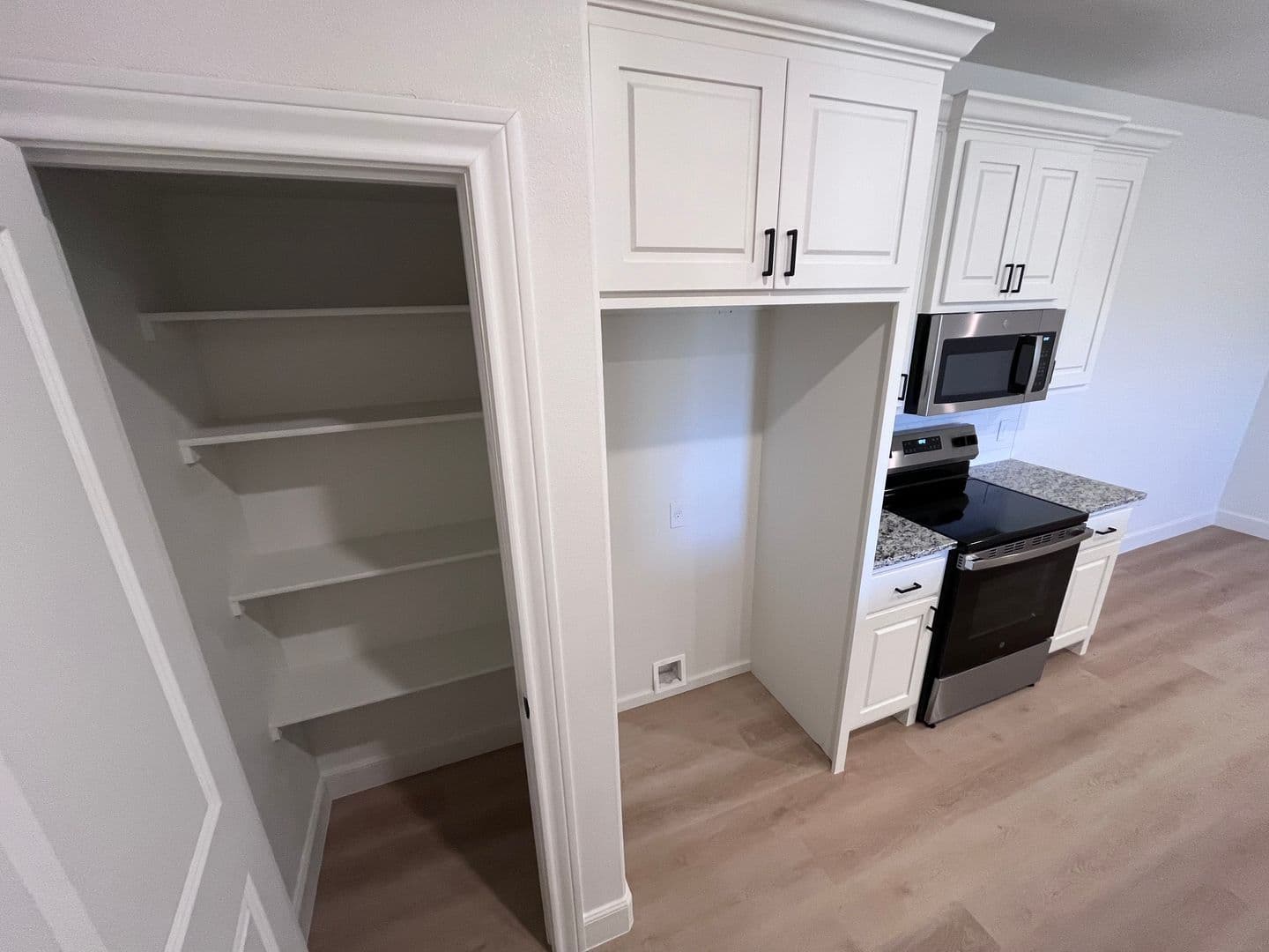Lubbock Apartment: 7127 22nd Street