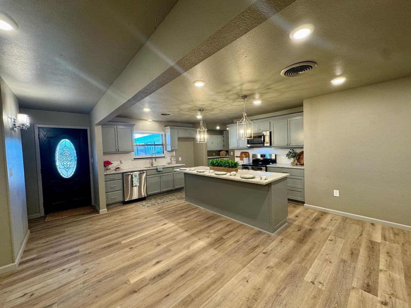 Lamesa House: 106 N 22nd Pl