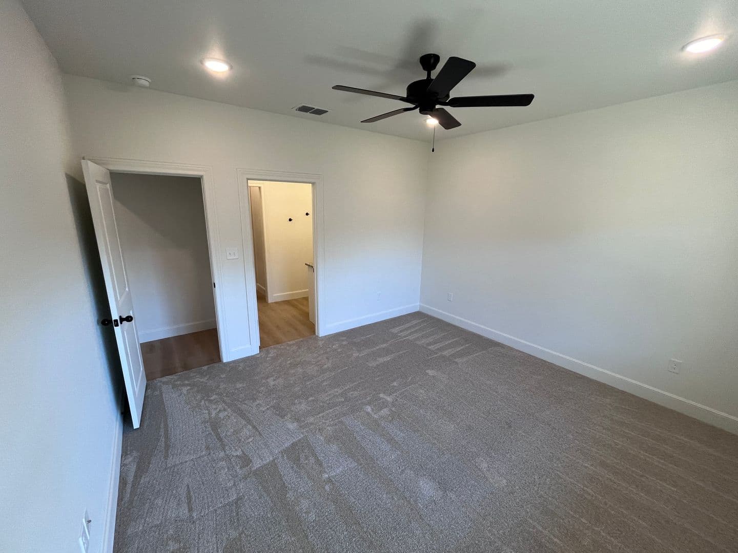 Lubbock Apartment: 7127 22nd Street
