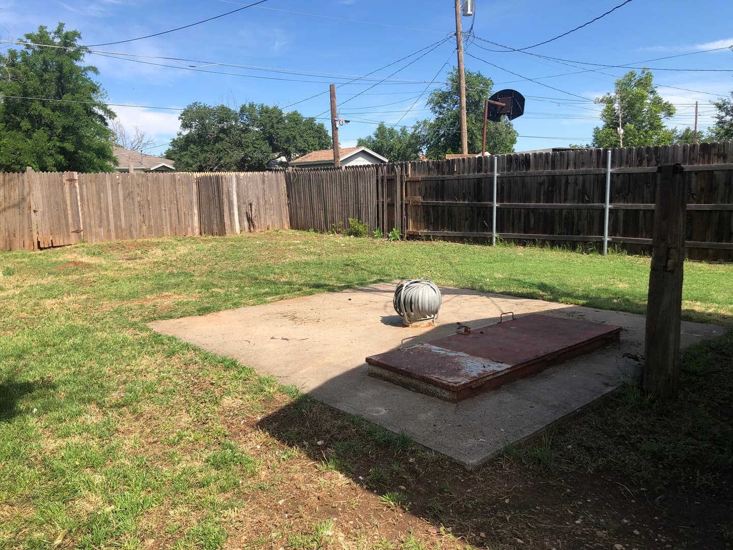 Lubbock House: 109 N Uvalde