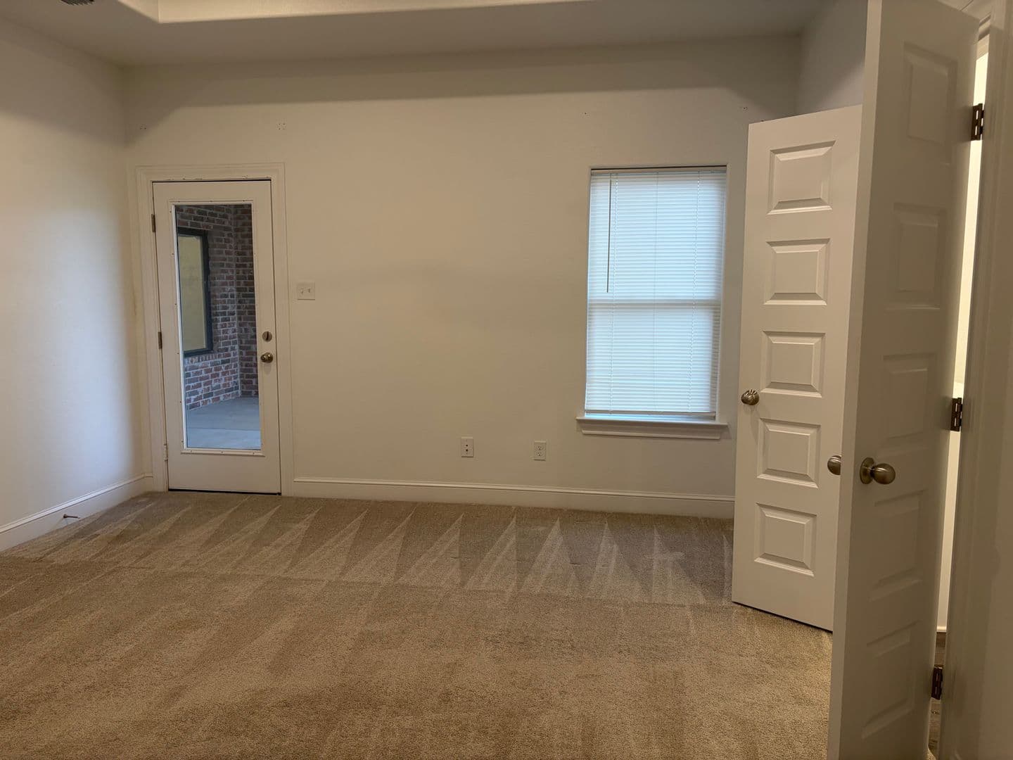 Lubbock House: 5615 119th St