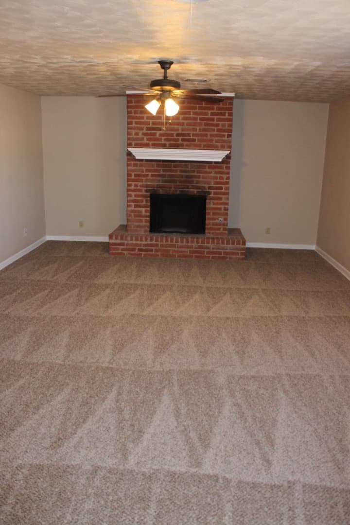 Lubbock House: 1925 70th Street