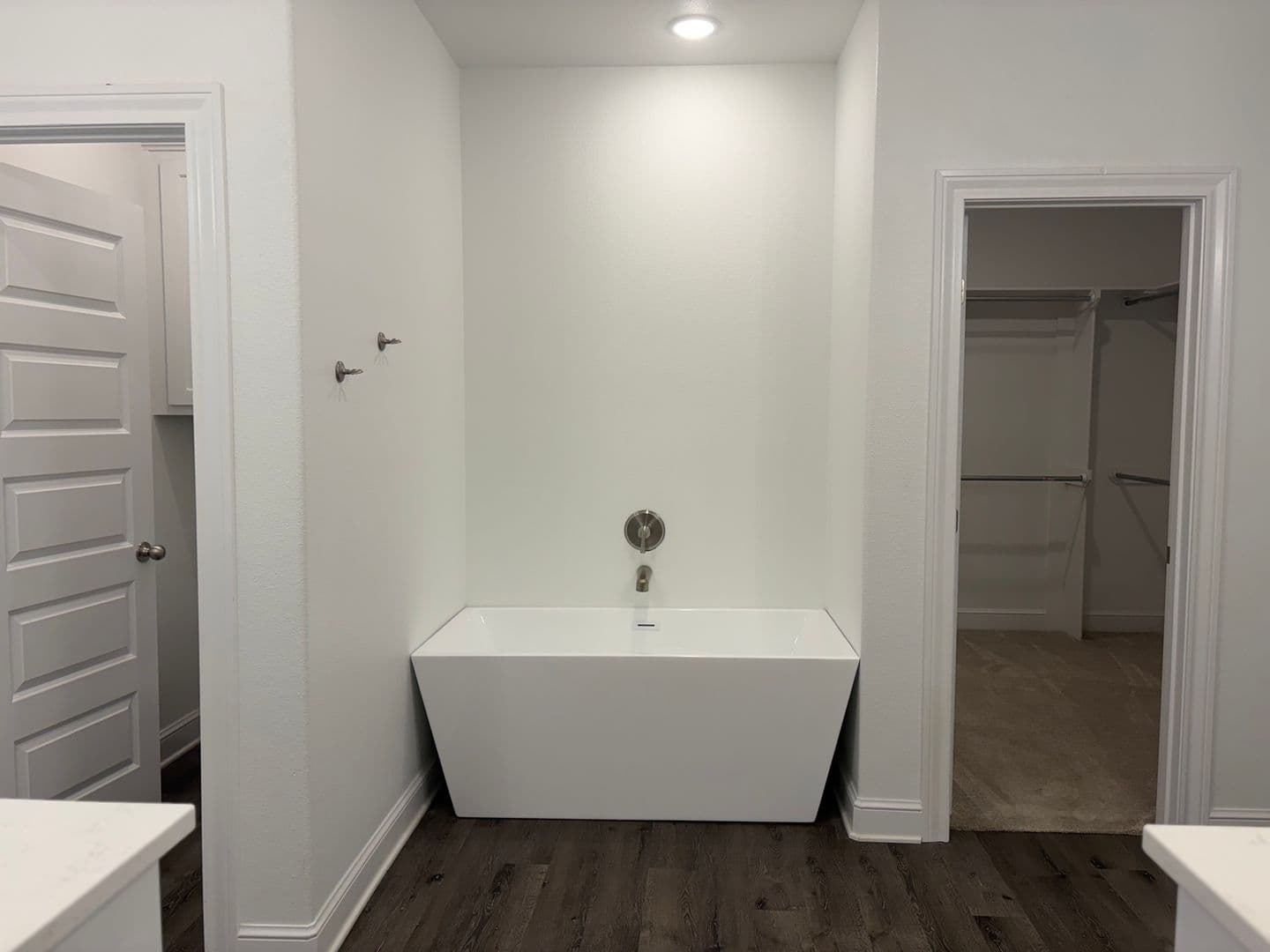 Lubbock House: 5615 119th St