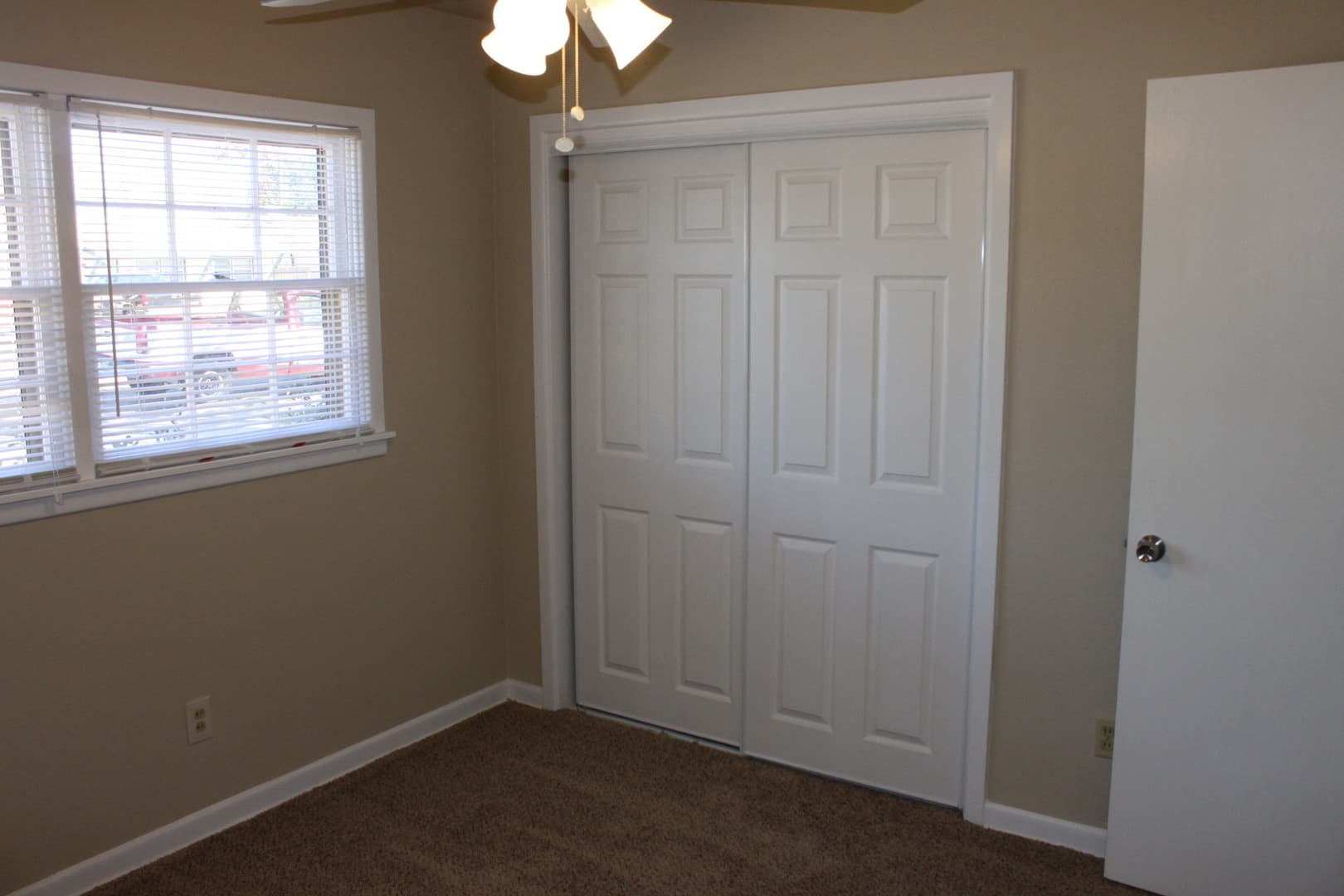 Lubbock House: 1925 70th Street
