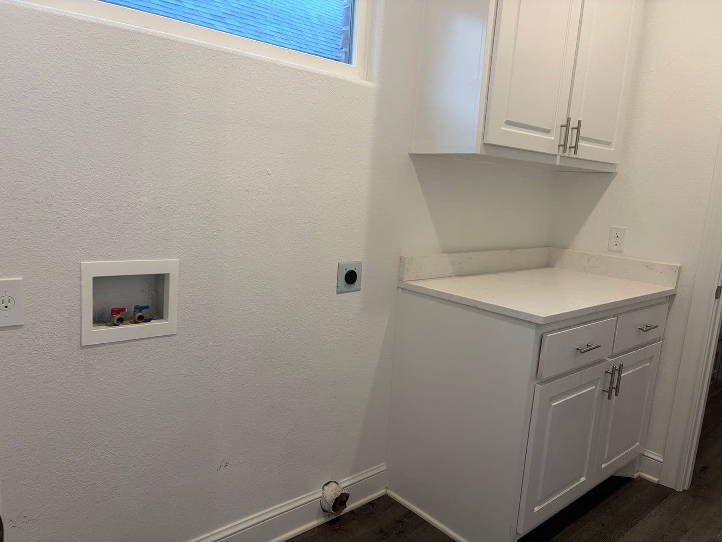 Lubbock House: 5615 119th St