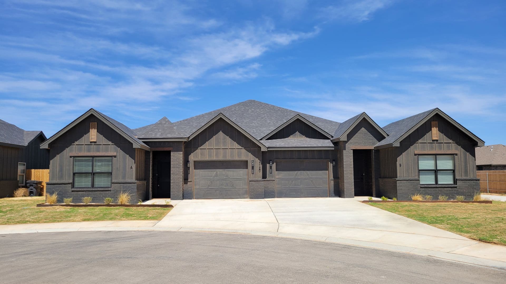 Lubbock Apartment: 7120 22nd Place
