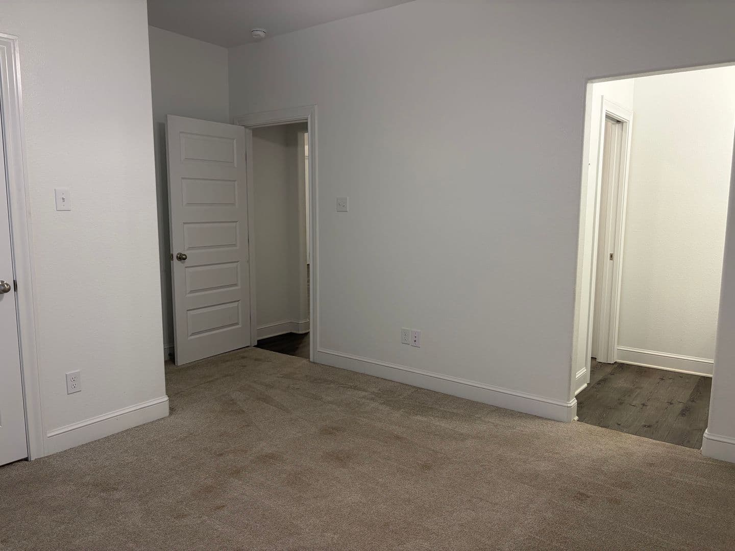 Lubbock House: 5615 119th St