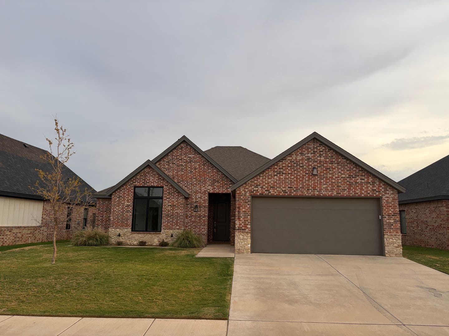 Lubbock House: 5615 119th St
