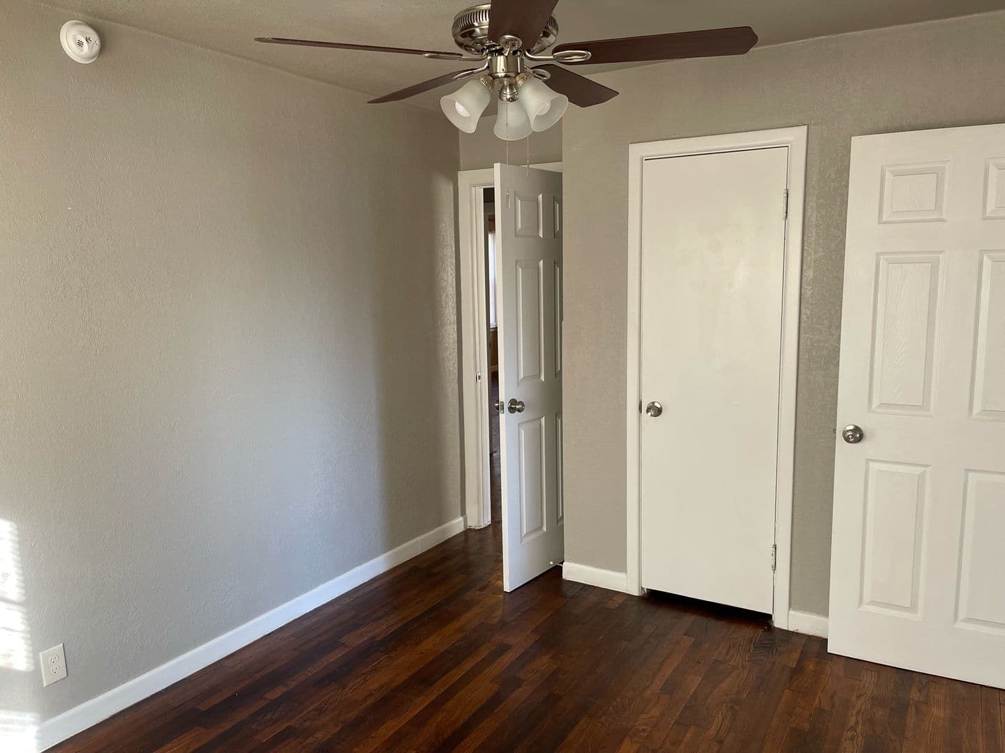 Plainview House: 108 SW 9th Street