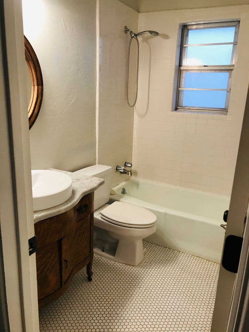 Lubbock House: 4915 56th St  M
