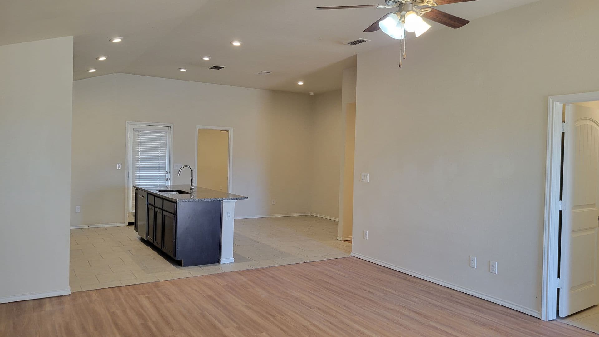Lubbock House: 14208 Ave V