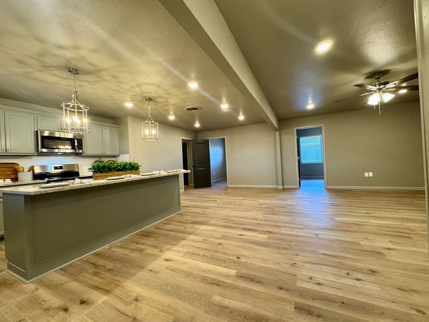 Lamesa House: 106 N 22nd Pl