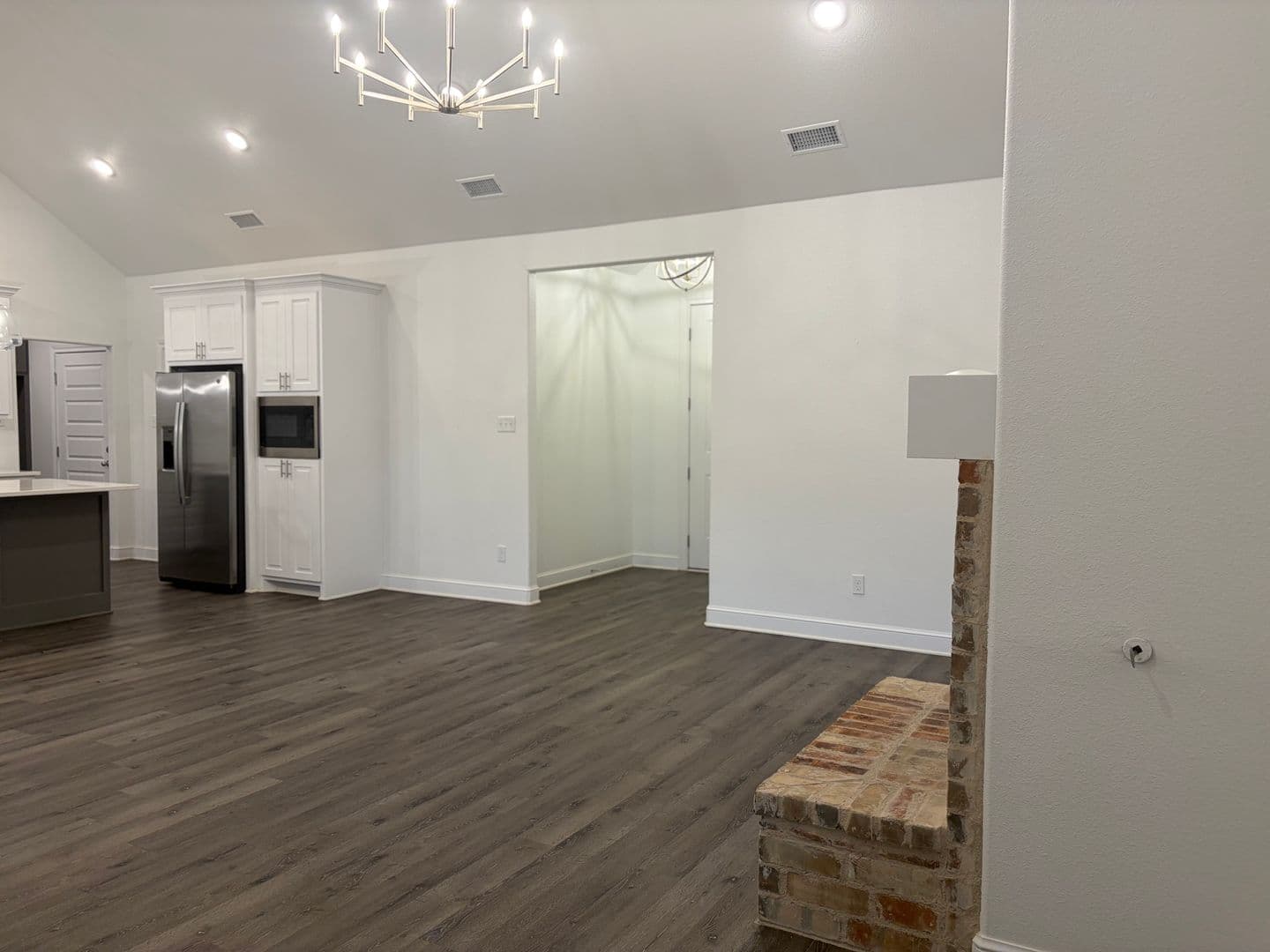 Lubbock House: 5615 119th St