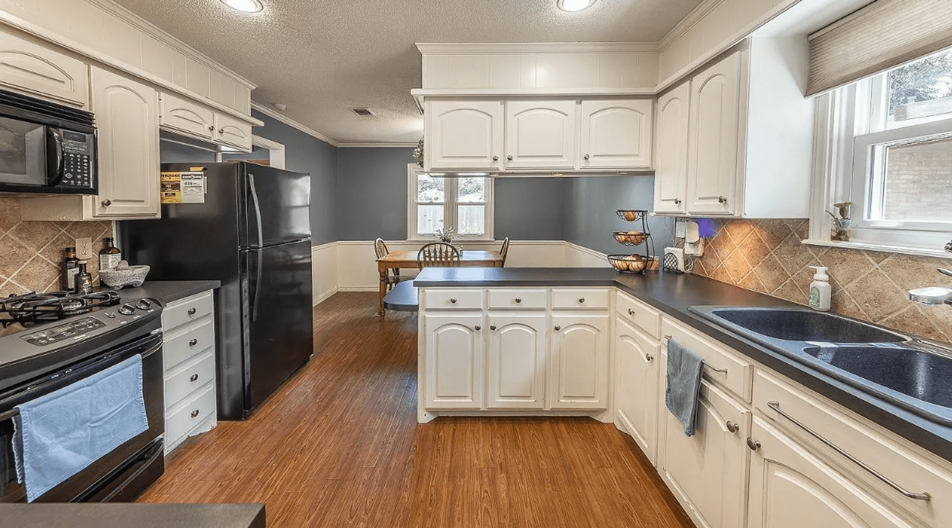 Lubbock House: 3025 68th St