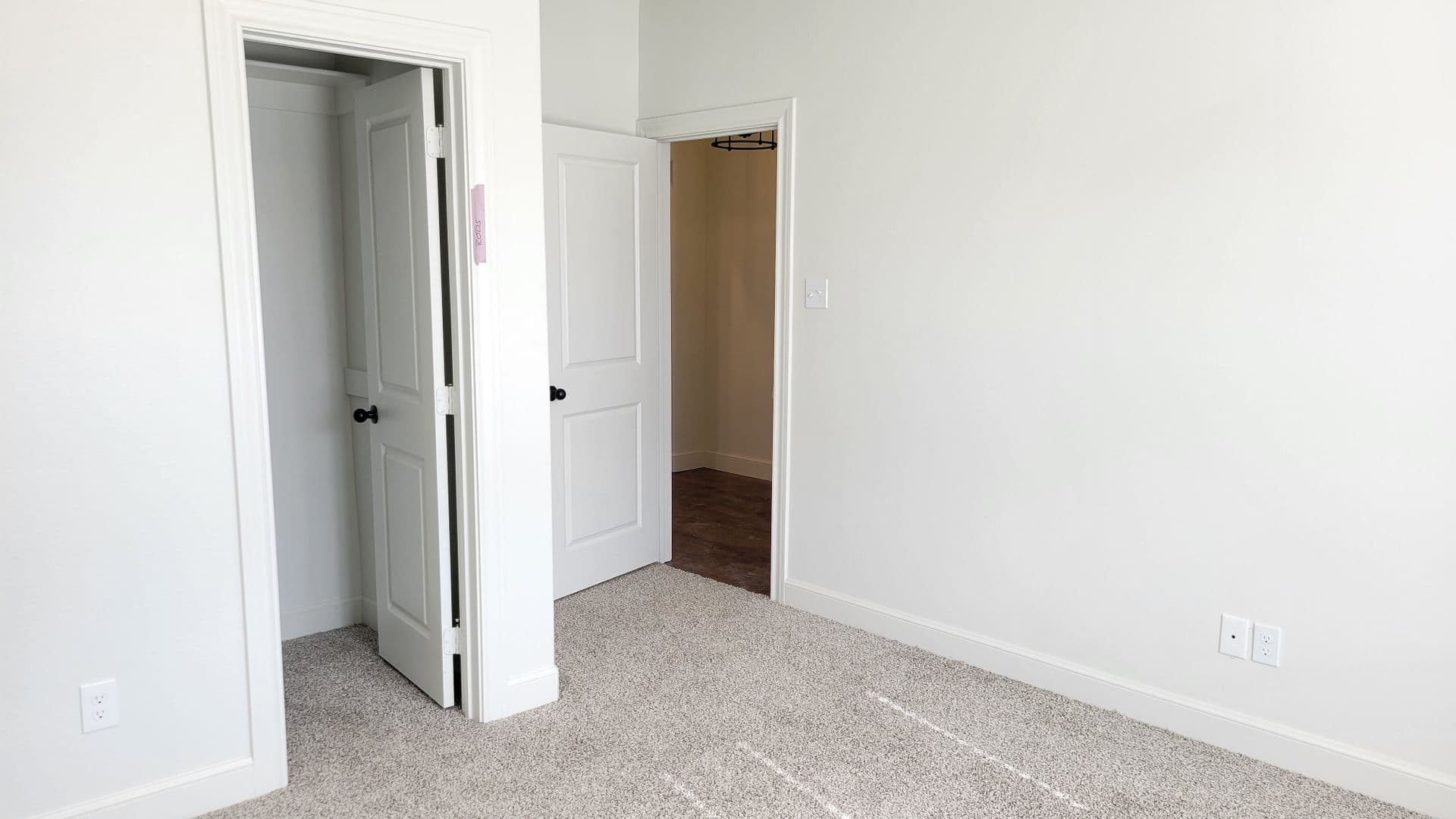 Lubbock Apartment: 7120 22nd Place