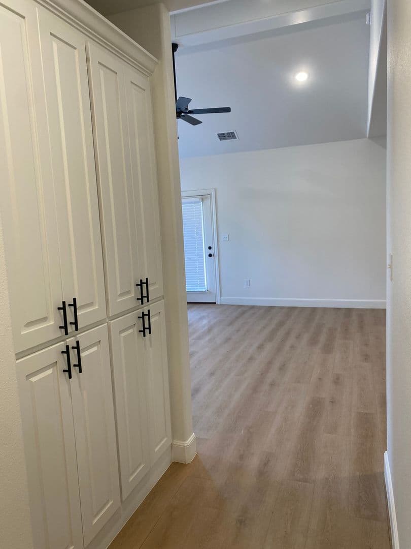 Lubbock Apartment: 7124 22nd Street