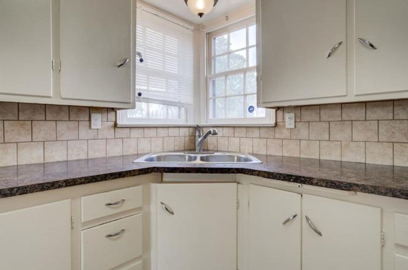 Lubbock House: 2511 35th Street