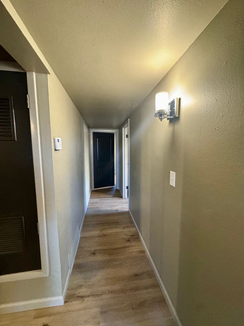 Lamesa House: 106 N 22nd Pl