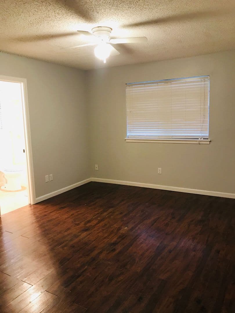 Lubbock House: 4915 56th St  M