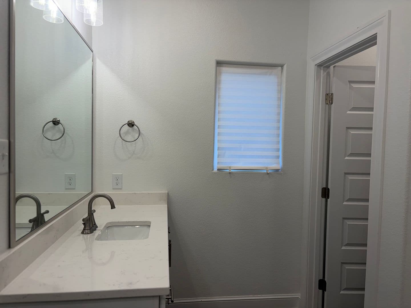 Lubbock House: 5615 119th St