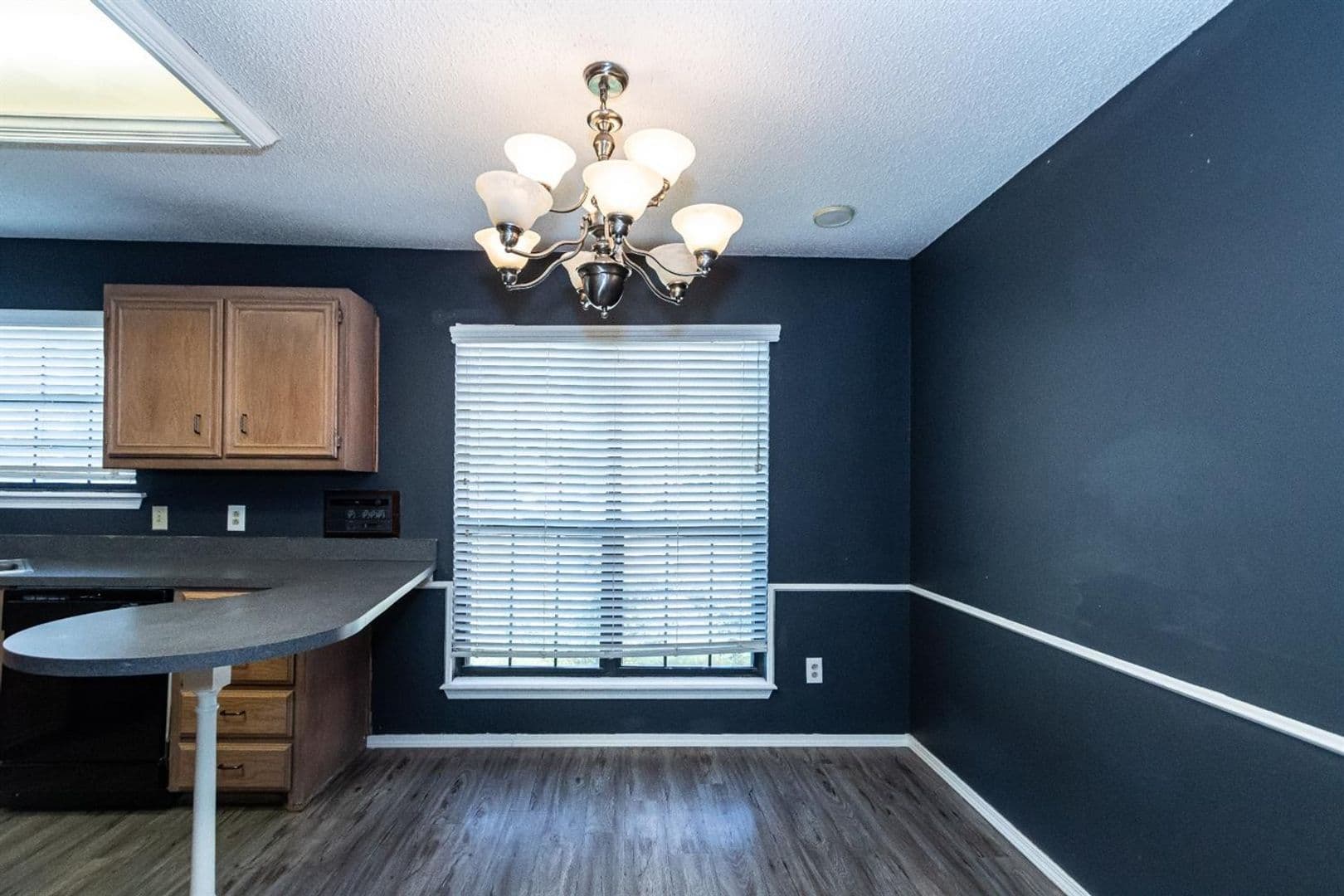 Lubbock House: 2312 91st St