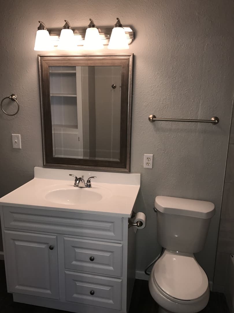 Lubbock House: 4416 37th St