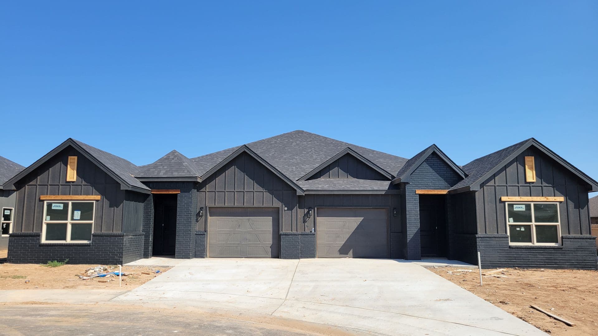 Lubbock Apartment: 7120 22nd Place