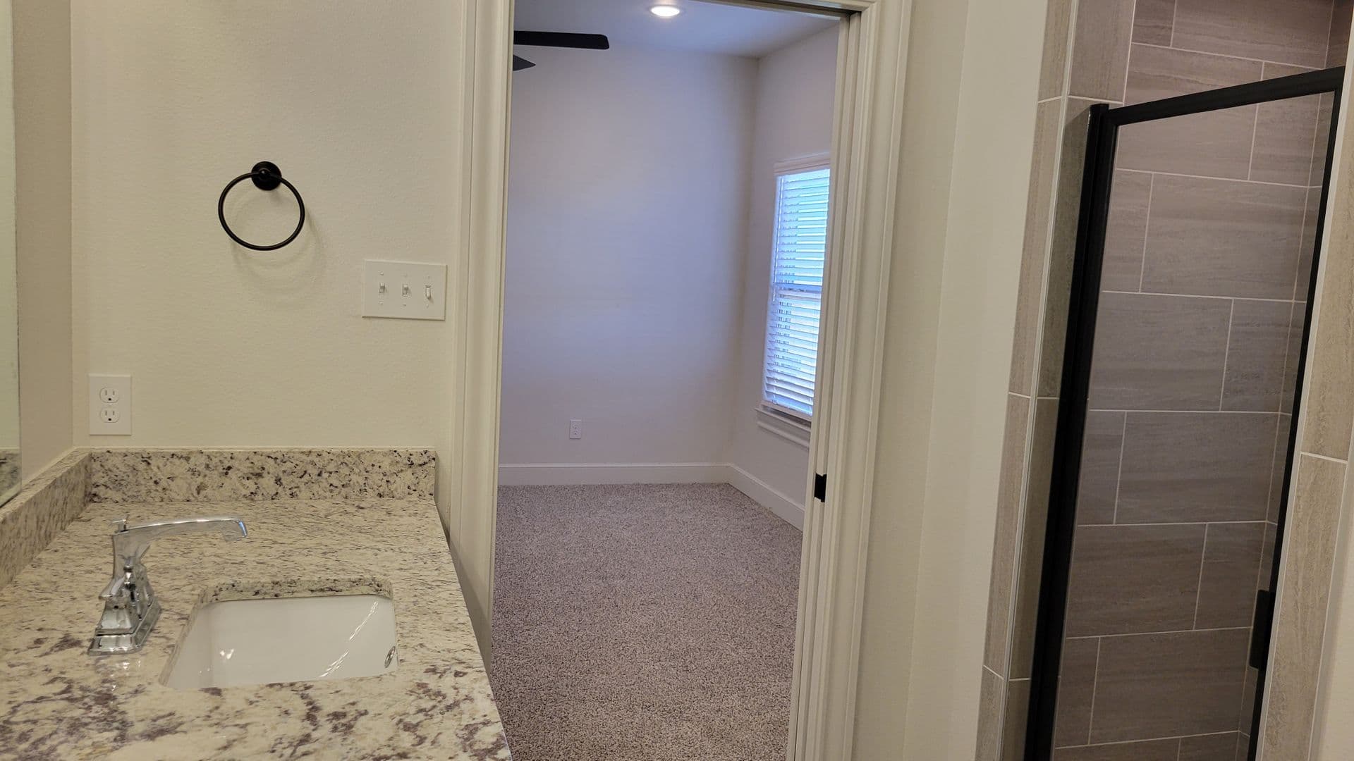 Lubbock Apartment: 7128 22nd Street