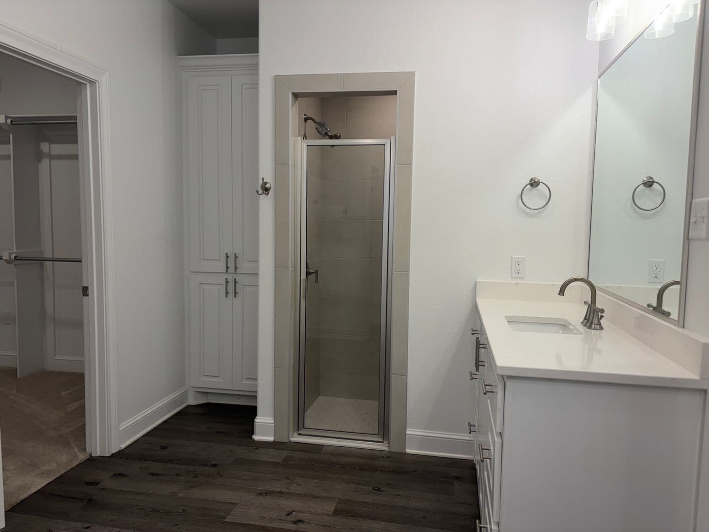Lubbock House: 5615 119th St