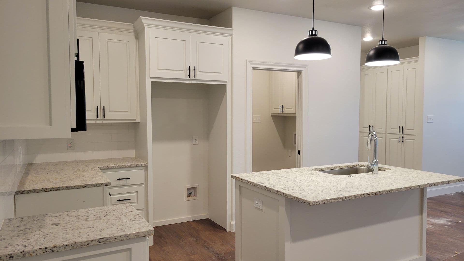 Lubbock Apartment: 7120 22nd Place