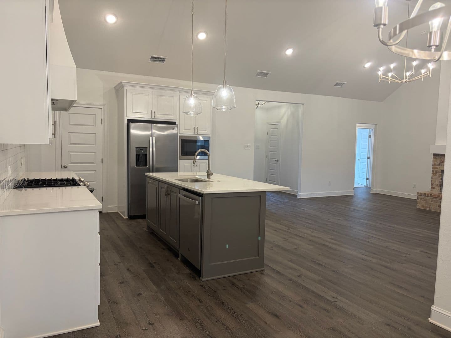 Lubbock House: 5615 119th St