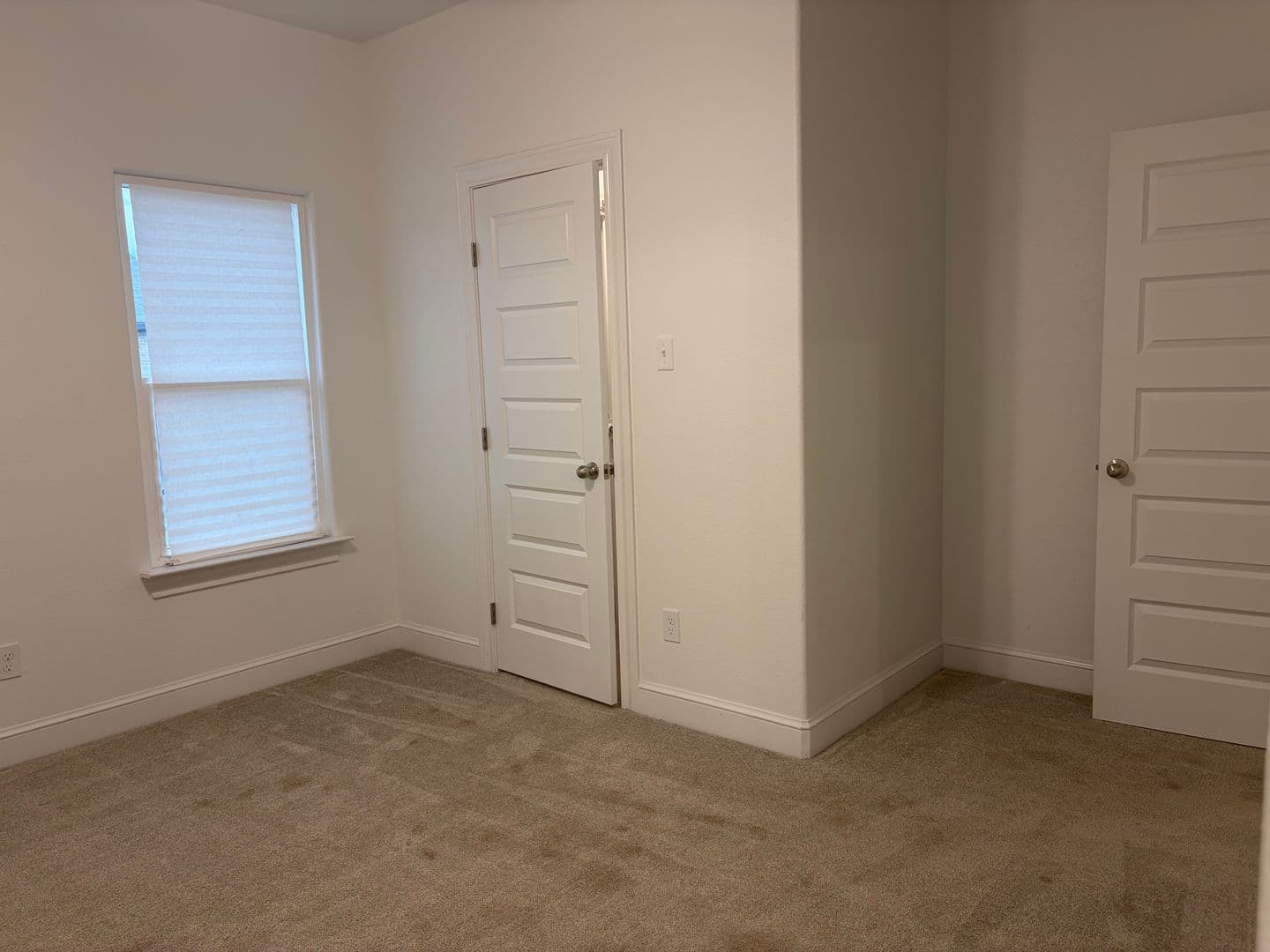 Lubbock House: 5615 119th St
