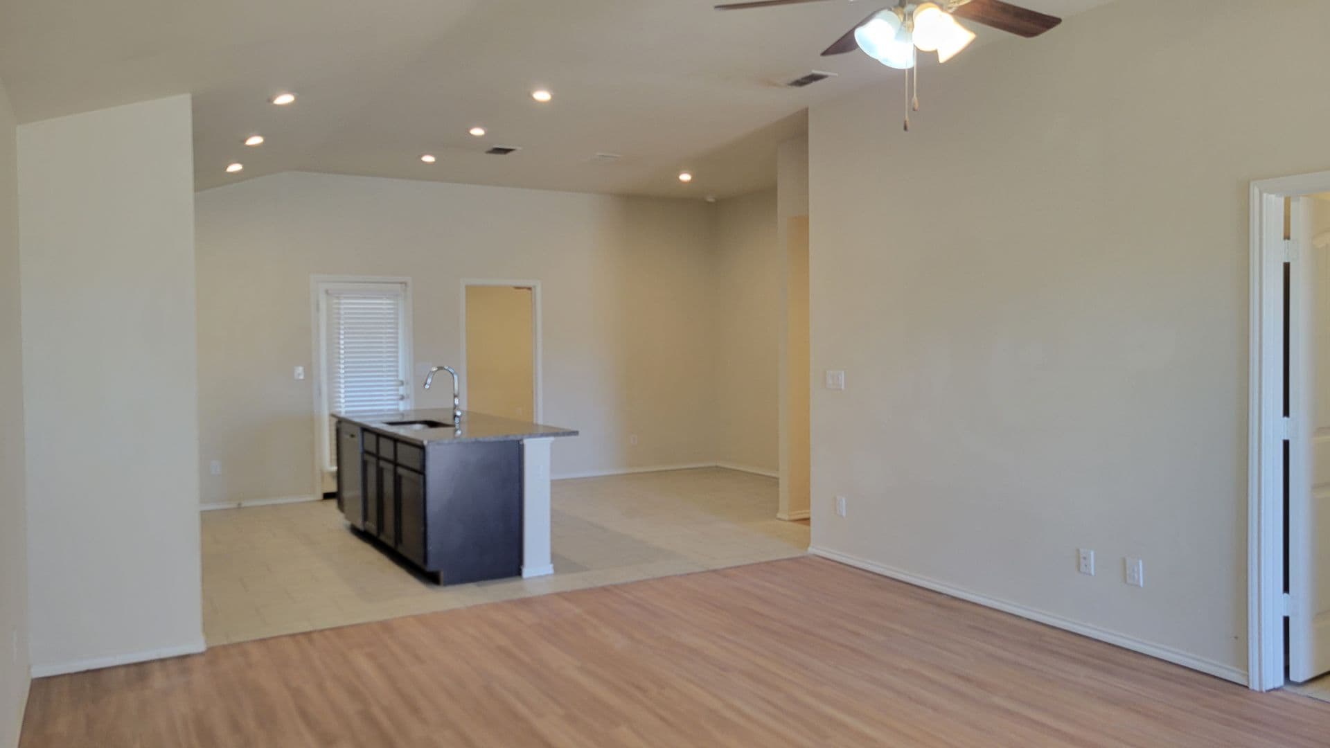 Lubbock House: 14208 Ave V