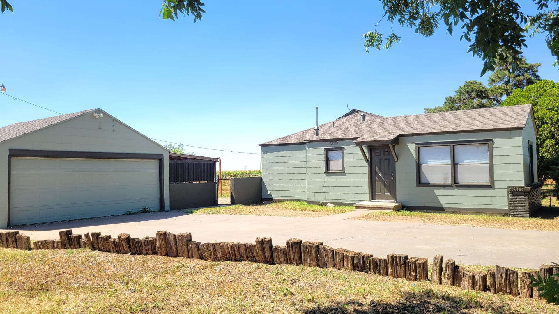 Lubbock House: 10306 S CR 2500 SH1