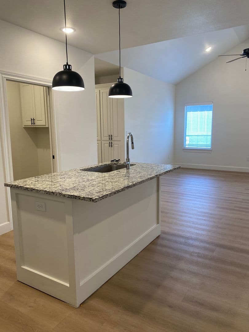 Lubbock Apartment: 7123 22nd Street
