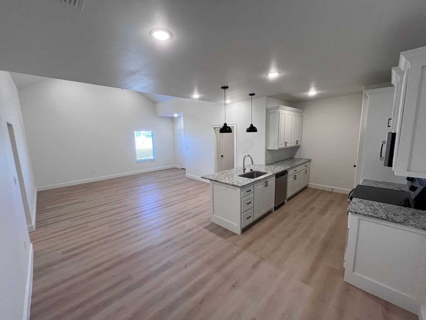 Lubbock Apartment: 7127 22nd Street