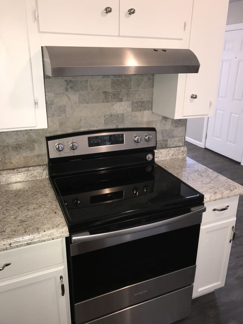 Lubbock House: 4416 37th St