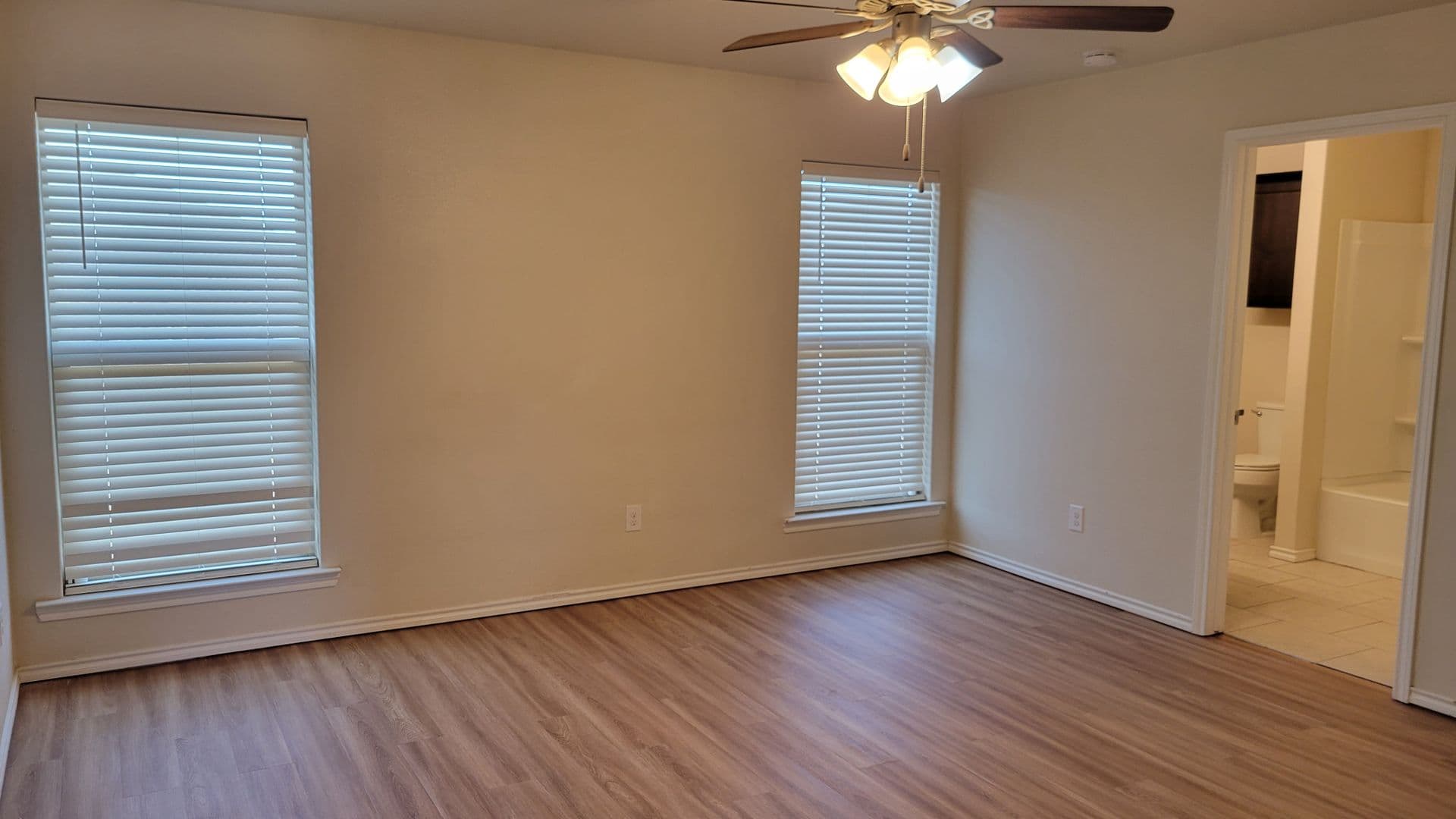 Lubbock House: 14208 Ave V
