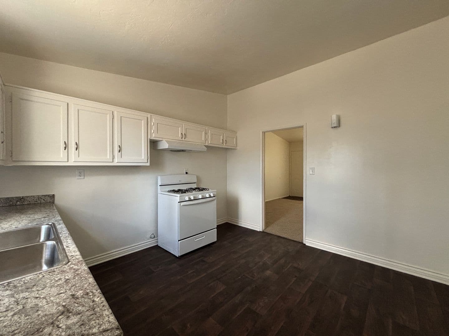 LANCASTER House: 45503 CEDAR AVENUE